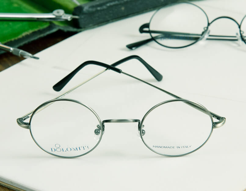 CVOO Metal Glasses Frame Retro Woman Men Reading Glass Frame UV Protection Clear Lens Computer Eyewear Eyeglass